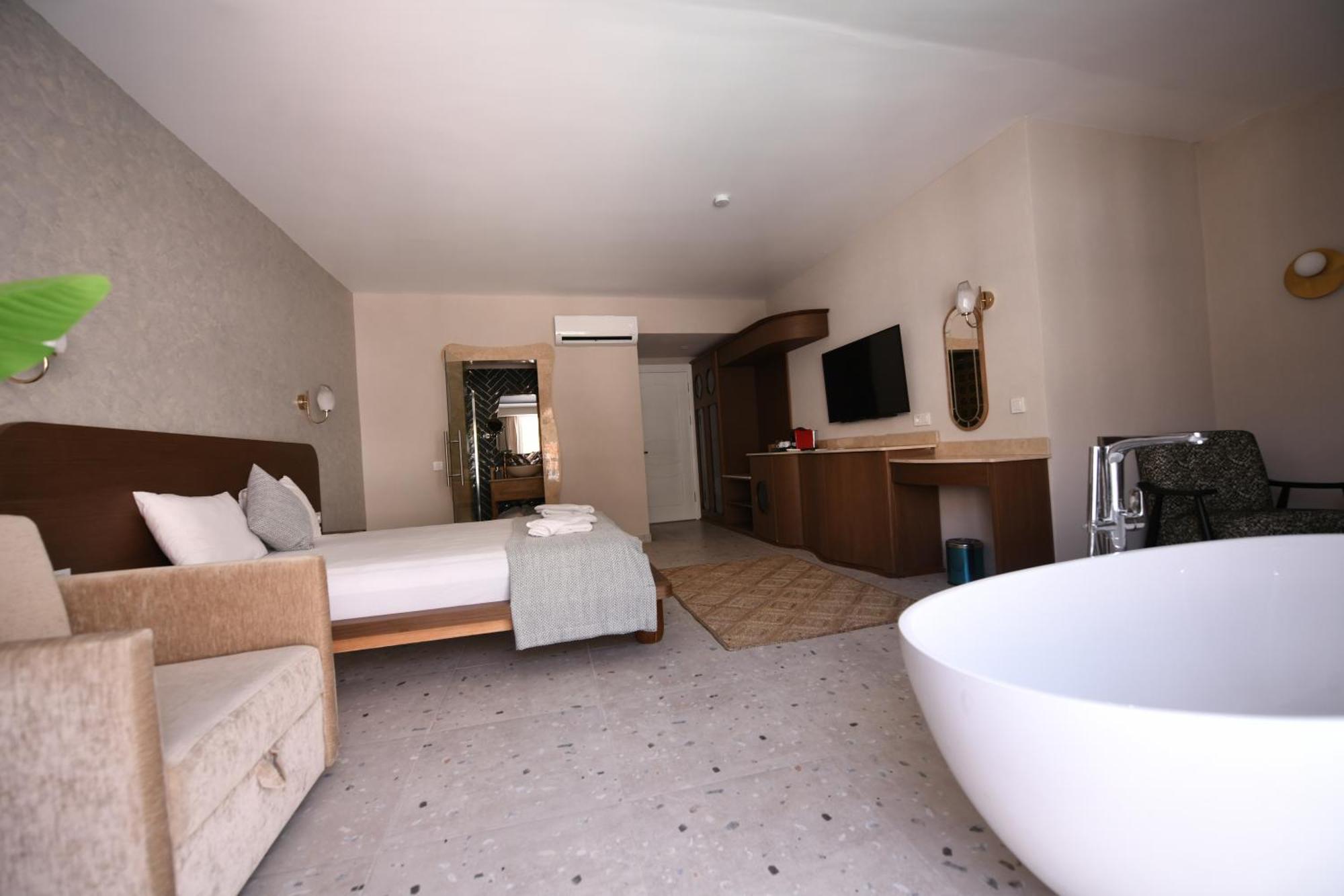 Montebello Deluxe Hotel Ölüdeniz Zewnętrze zdjęcie