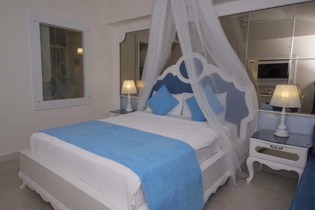 Montebello Deluxe Hotel Ölüdeniz Zewnętrze zdjęcie