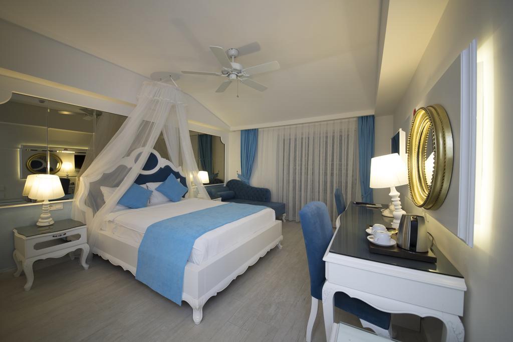 Montebello Deluxe Hotel Ölüdeniz Zewnętrze zdjęcie