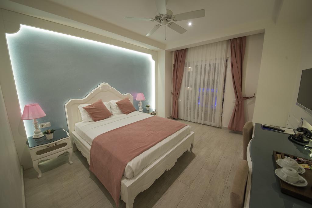 Montebello Deluxe Hotel Ölüdeniz Zewnętrze zdjęcie