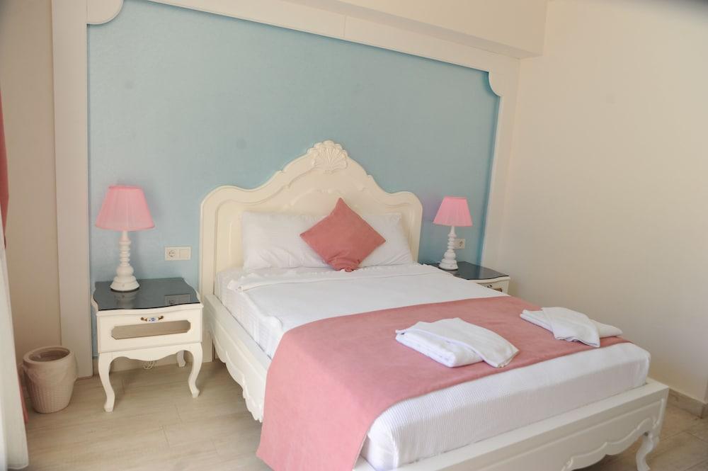Montebello Deluxe Hotel Ölüdeniz Zewnętrze zdjęcie
